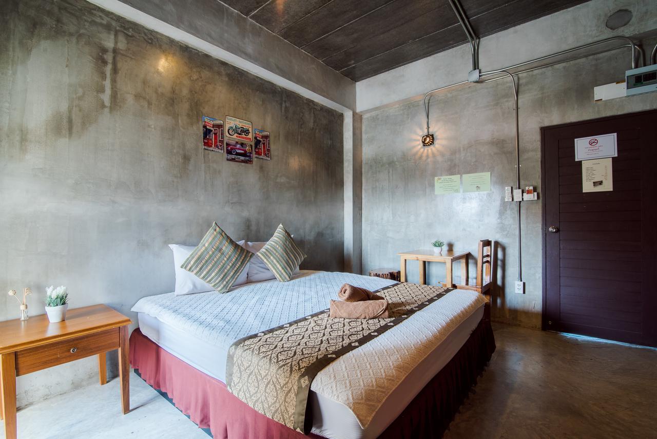 Lovely Guesthouse 94 Hua Hin Bagian luar foto