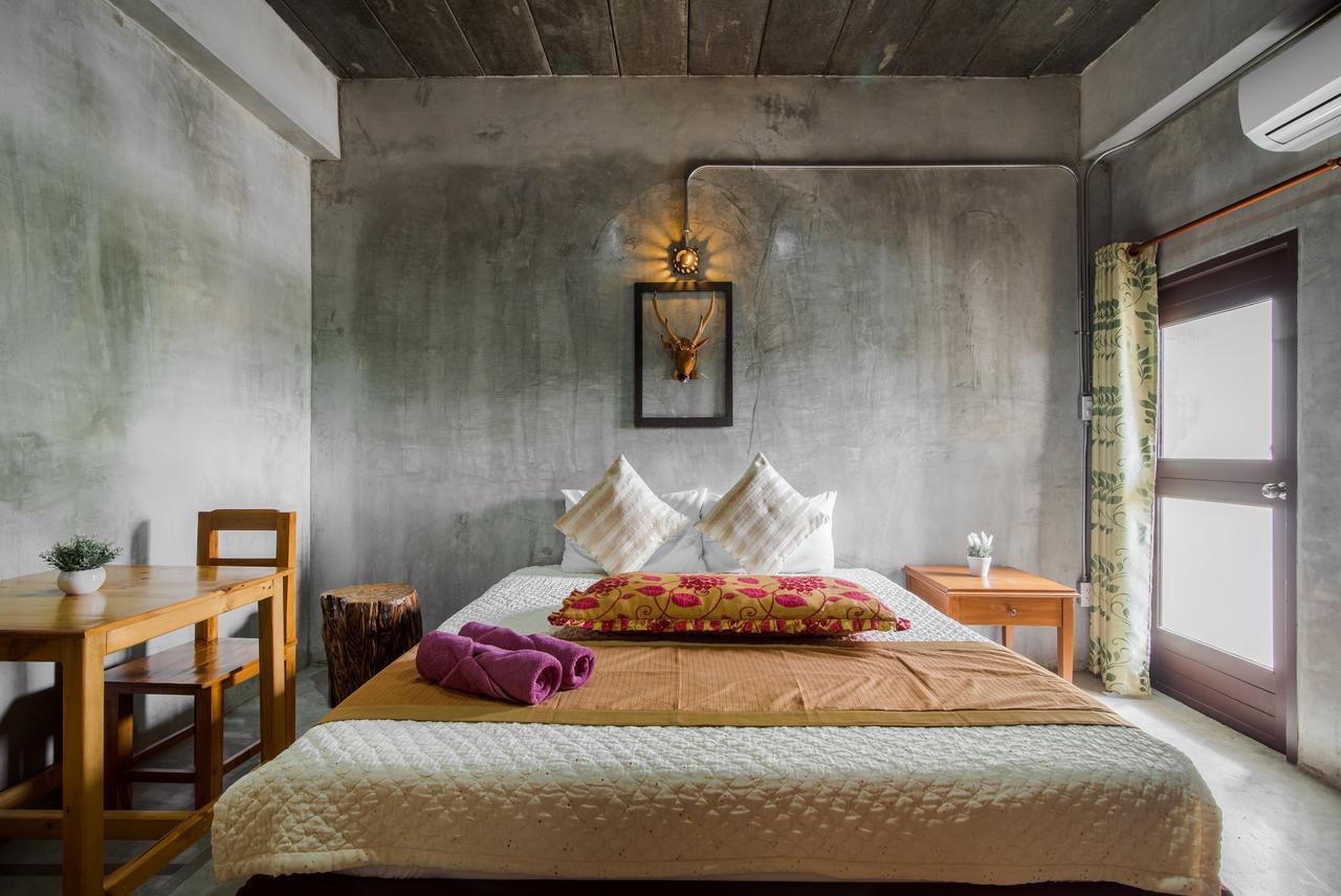 Lovely Guesthouse 94 Hua Hin Bagian luar foto