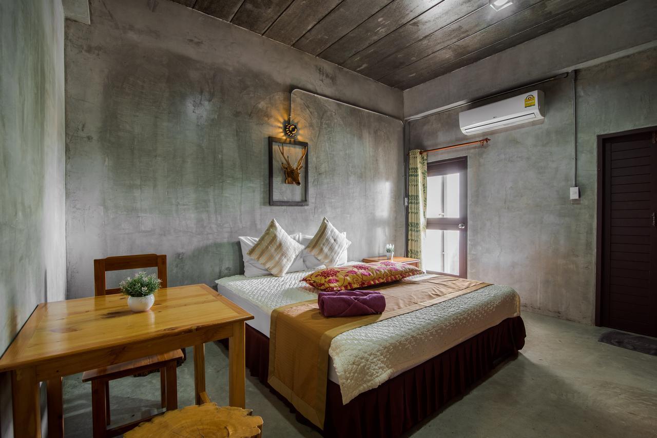 Lovely Guesthouse 94 Hua Hin Bagian luar foto
