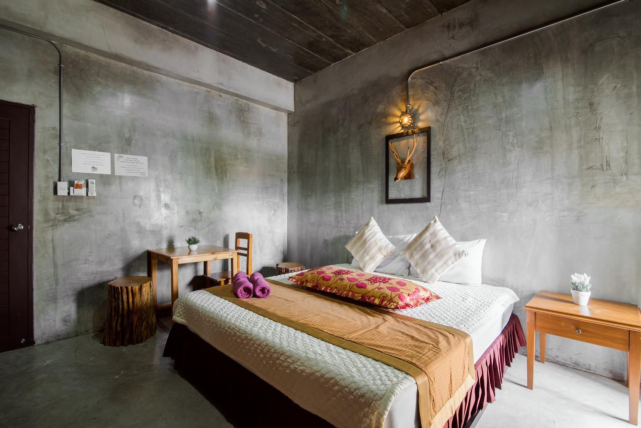 Lovely Guesthouse 94 Hua Hin Bagian luar foto