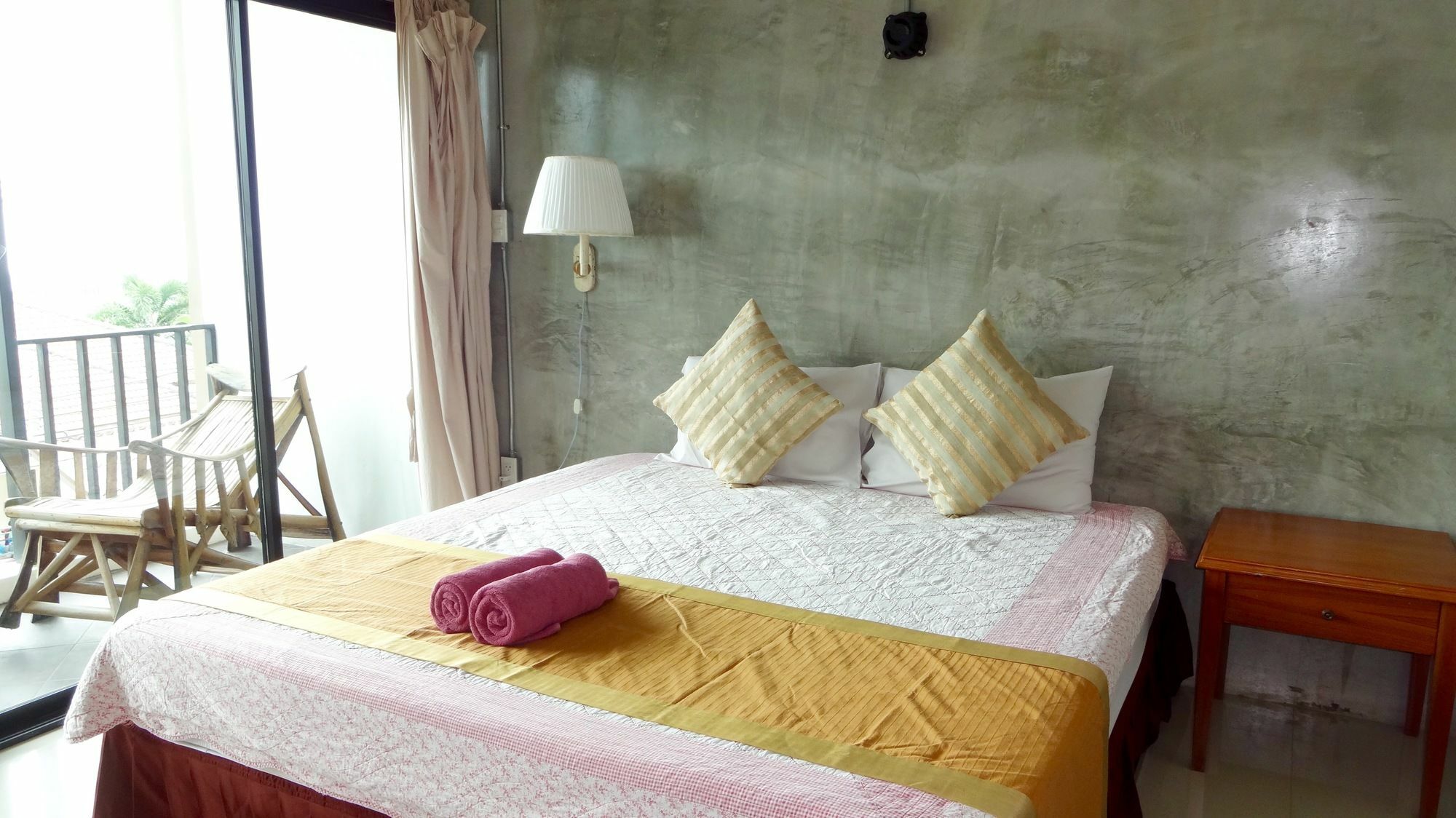 Lovely Guesthouse 94 Hua Hin Bagian luar foto
